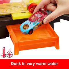 Disney Pixar Cars Race Ready Car Wash Playset Lightning McQueen Vehicle