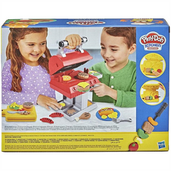 Play-Doh Kitchen Creations Grill N Stamp Playset with Modelling Dough