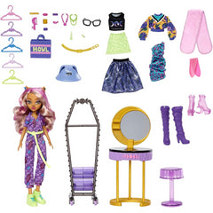 Monster High Doll & Fashion Playset Clawdeen Wolf Boutique Dress-Up Studio