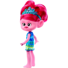 Trolls Band Together Trendsettin Fashion Doll Red Hair - Queen Poppy