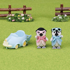 Sylvanian Families - Penguin Babies Ride N Play and 2 Dolls