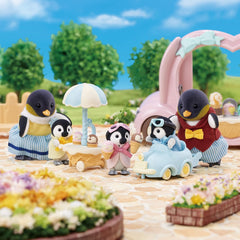 Sylvanian Families - Penguin Babies Ride N Play and 2 Dolls