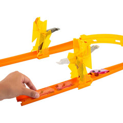 Hot Wheels Track Set 12 Track Components Lightning-Themed Track Builder Playset