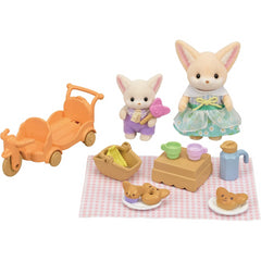 Sylvanian Families - Sunny Picnic Set Fennec Foxes and 2 Dolls