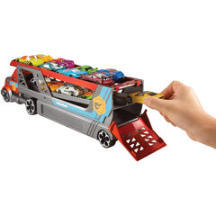 Hot Wheels Blastin' Rig Including 3 Cars - Maqio