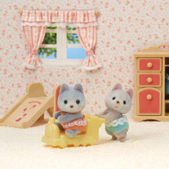 Sylvanian Families 5638 Husky Twins - Husky Amber and Jeremy