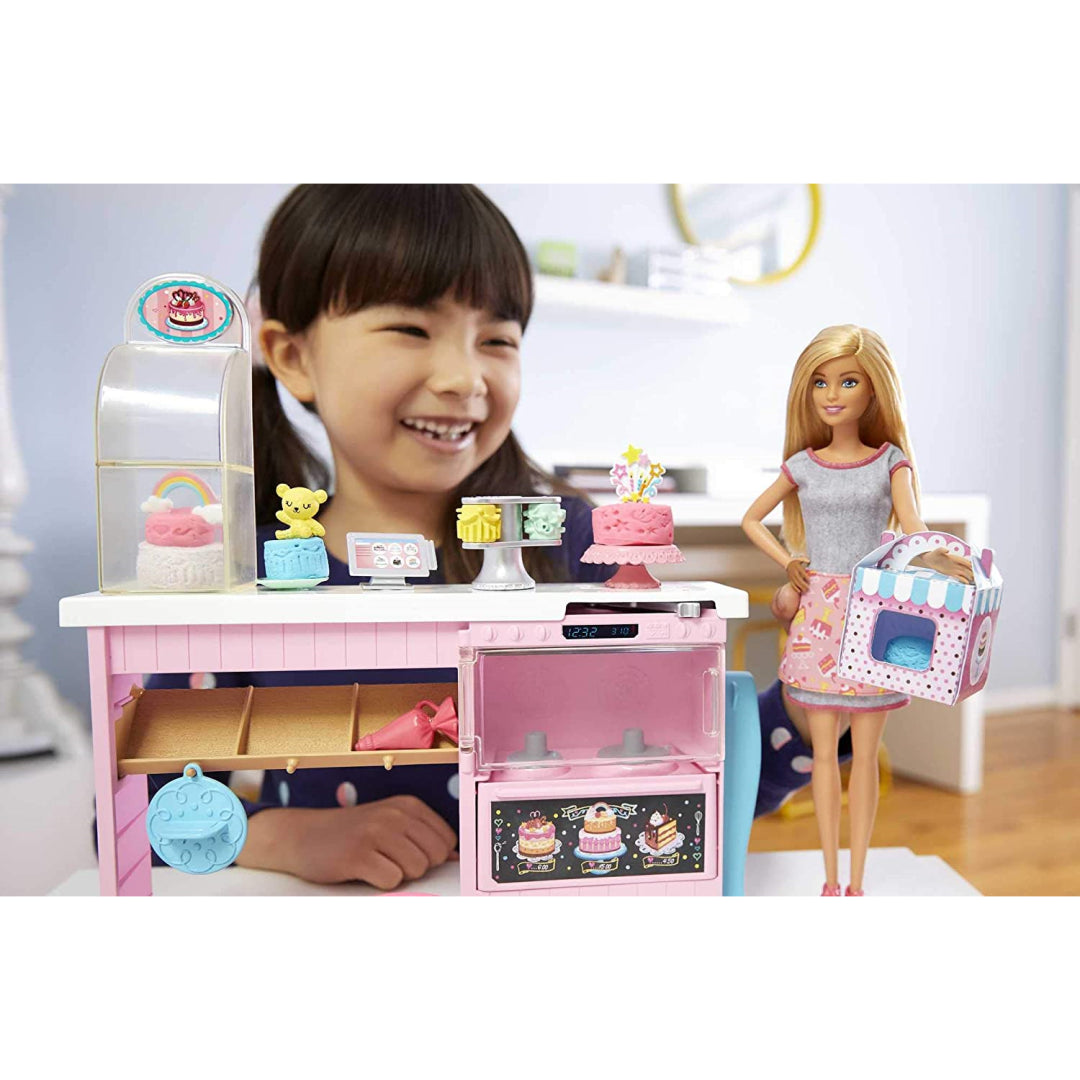 Barbie Cake Decorating Playset with Blonde Doll - Maqio