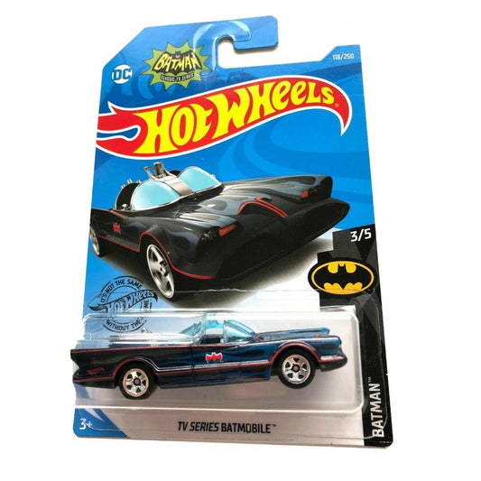 DC Comics Batman Batmobile with 30cm Batman Figure Collectible Kids Toy 4+  Gift